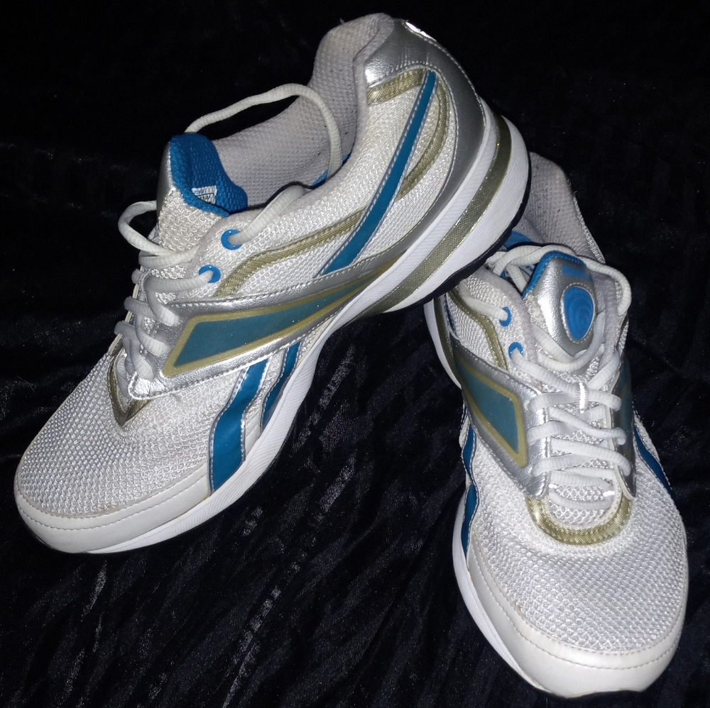 Reebok men's size 9 easytone shoes